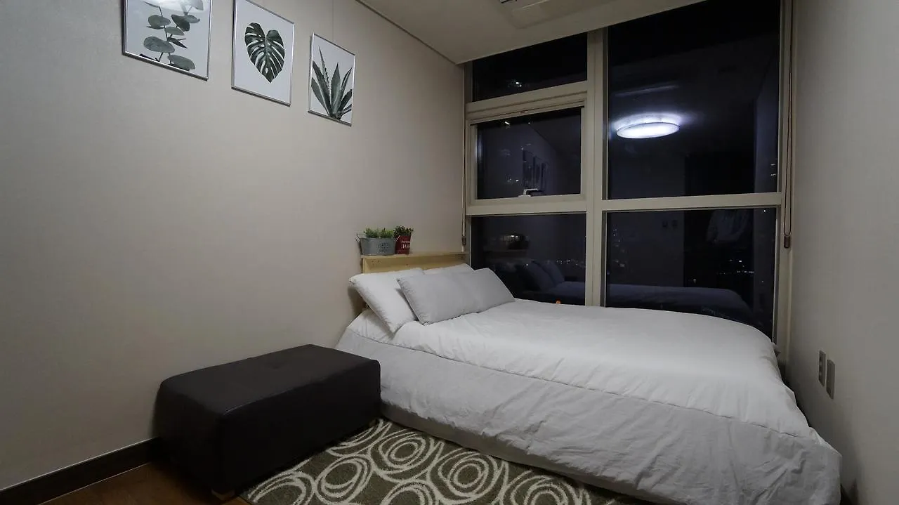 Hotel Haeundae Zenith Sky Penthouse Busan 0*,  Südkorea